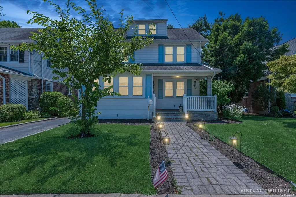 16 Stuart Avenue Malverne NY 11565