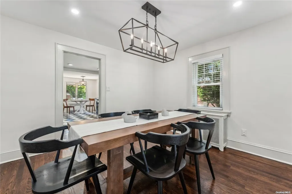 16 Stuart Avenue Malverne NY 11565