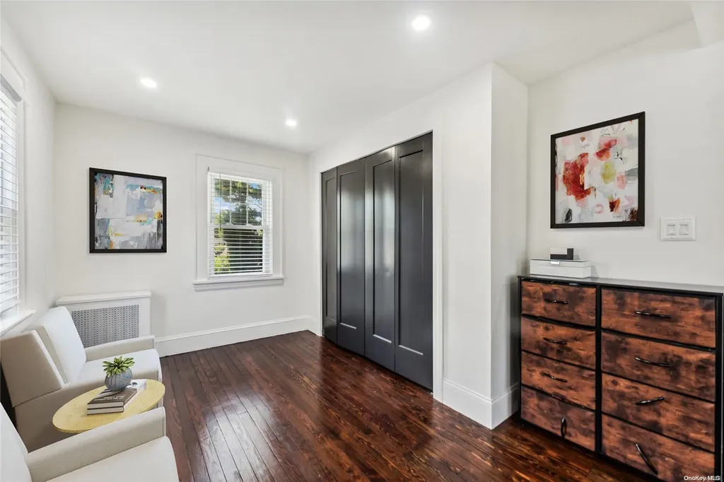 16 Stuart Avenue Malverne NY 11565