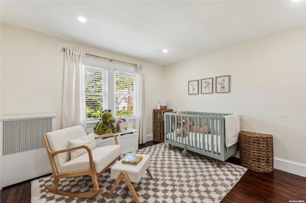 16 Stuart Avenue Malverne NY 11565