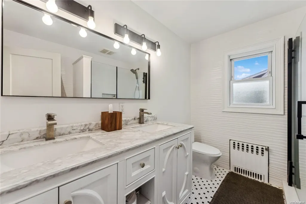16 Stuart Avenue Malverne NY 11565