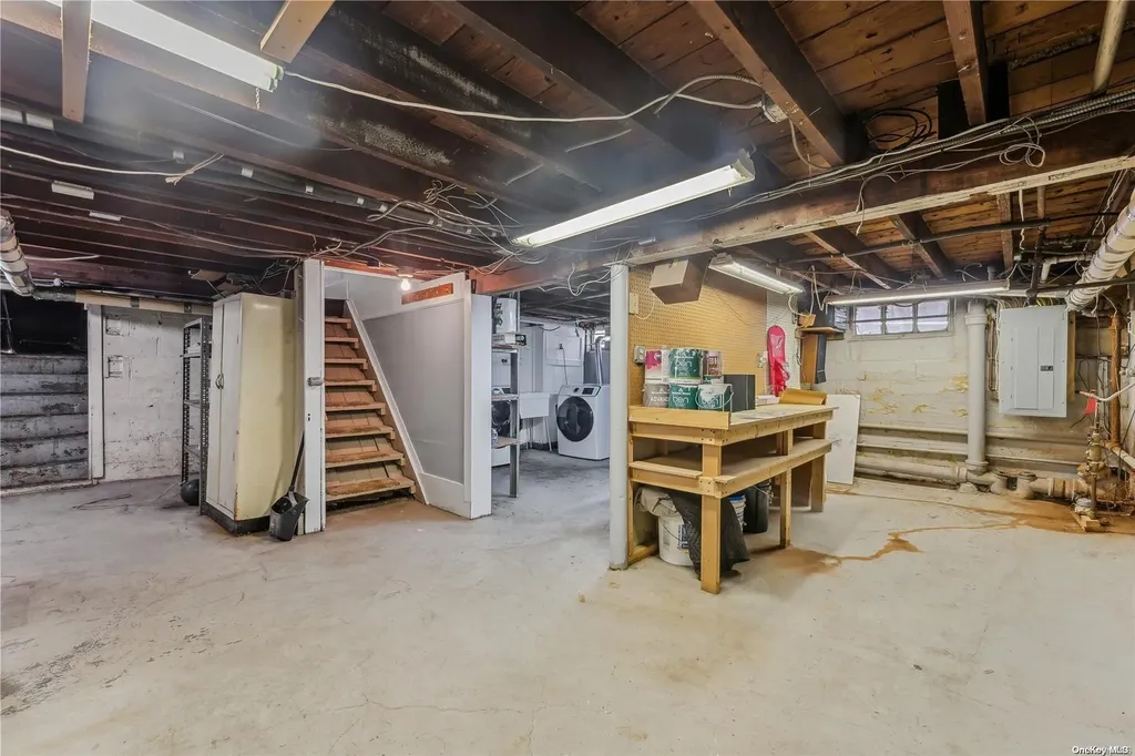 16 Stuart Avenue Malverne NY 11565