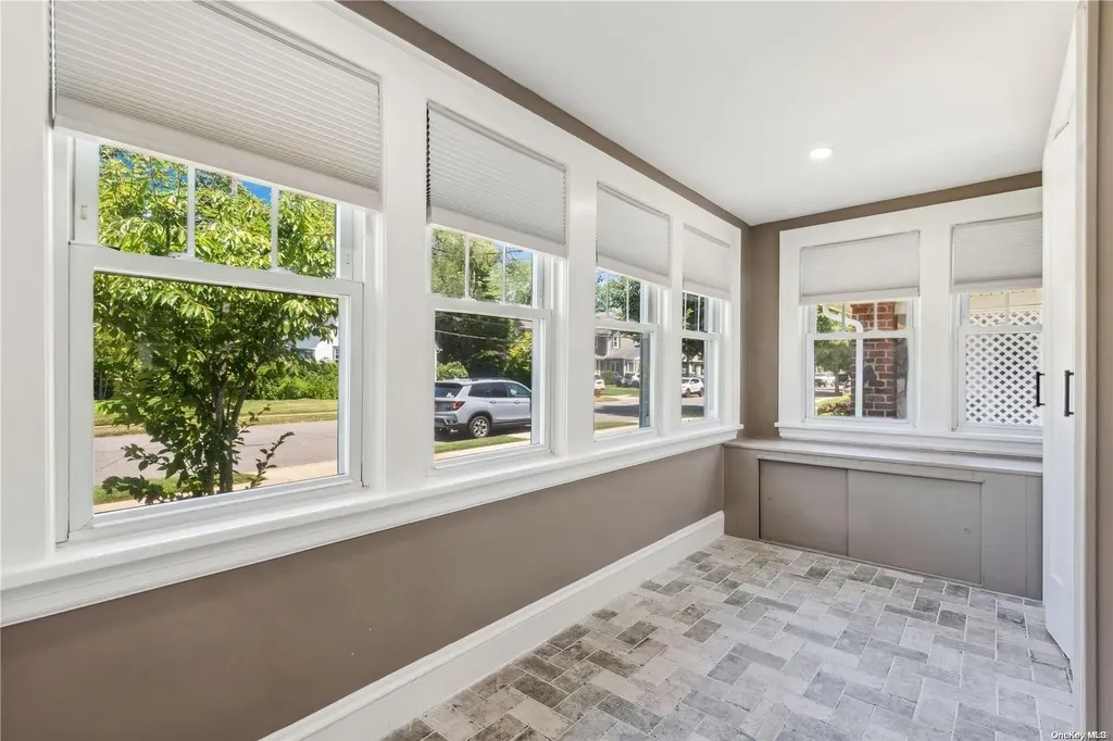 16 Stuart Avenue Malverne NY 11565