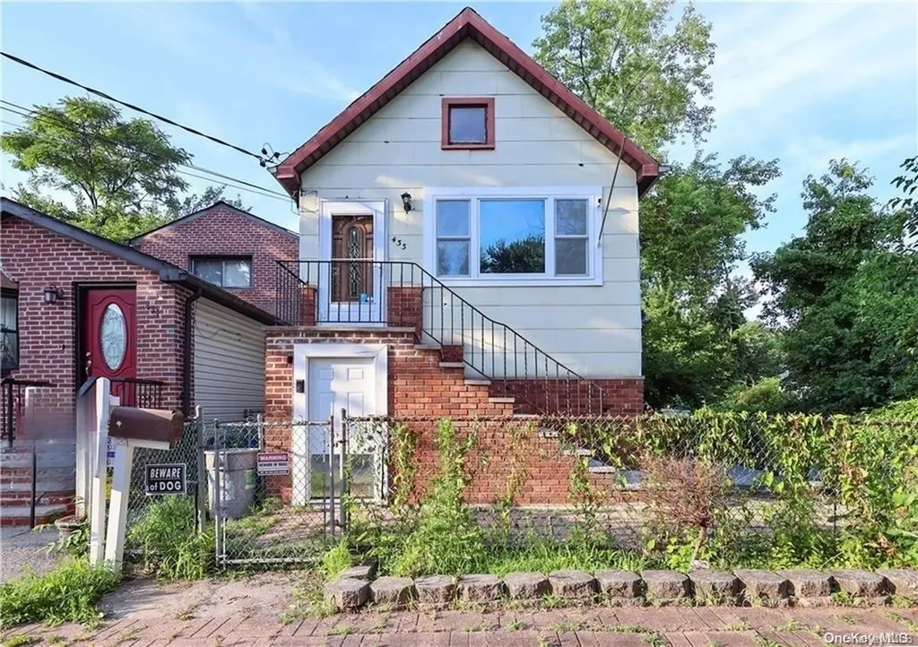 433 Hamden Avenue Staten Island NY 10306