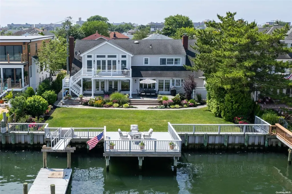 515 E Bay Drive Long Beach NY 11561