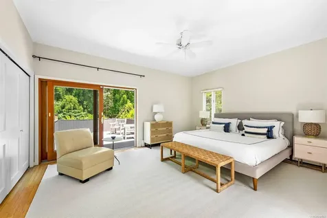 1 Oakwood Wainscott NY 11975
