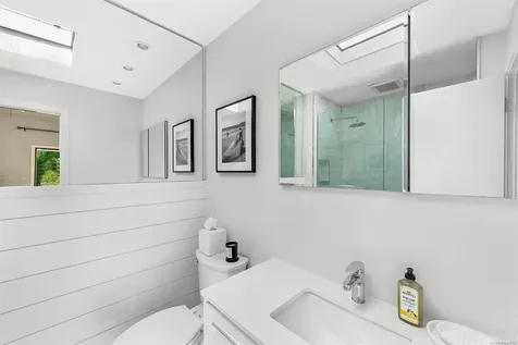 1 Oakwood Wainscott NY 11975