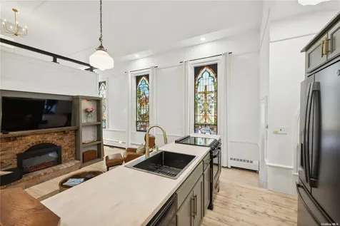 248 5th Avenue Greenport NY 11944