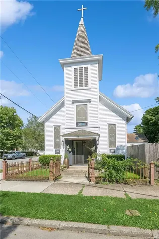 248 5th Avenue Greenport NY 11944
