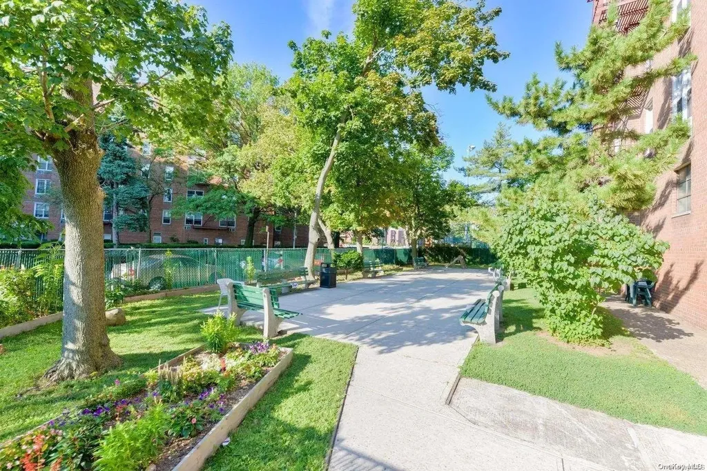 67-50 Thornton Place Forest Hills NY 11375