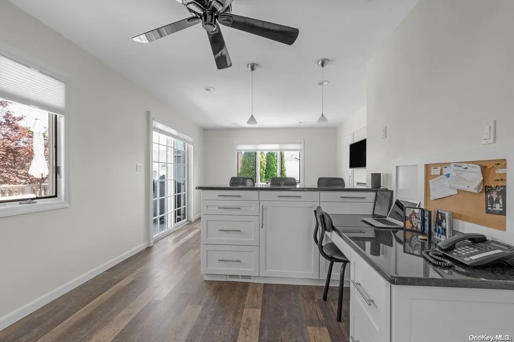 3054 Lonni Lane Merrick NY 11566