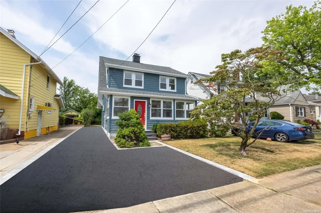 3 Nassau Boulevard Malverne NY 11565