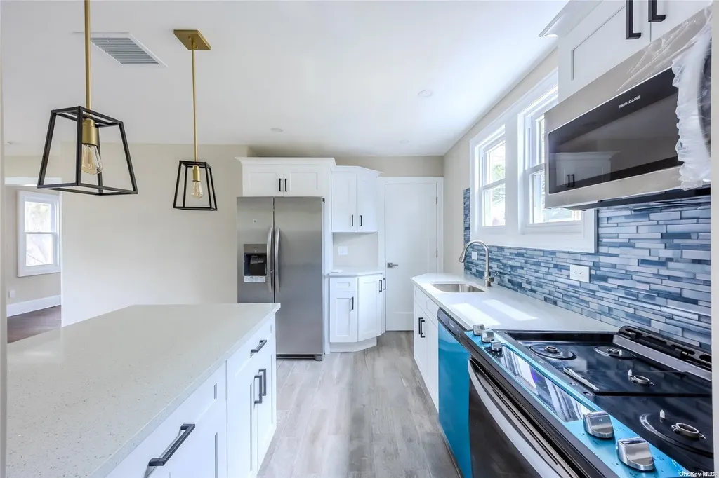 3 Nassau Boulevard Malverne NY 11565