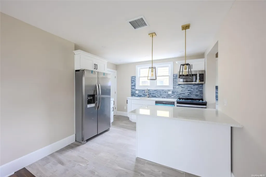 3 Nassau Boulevard Malverne NY 11565