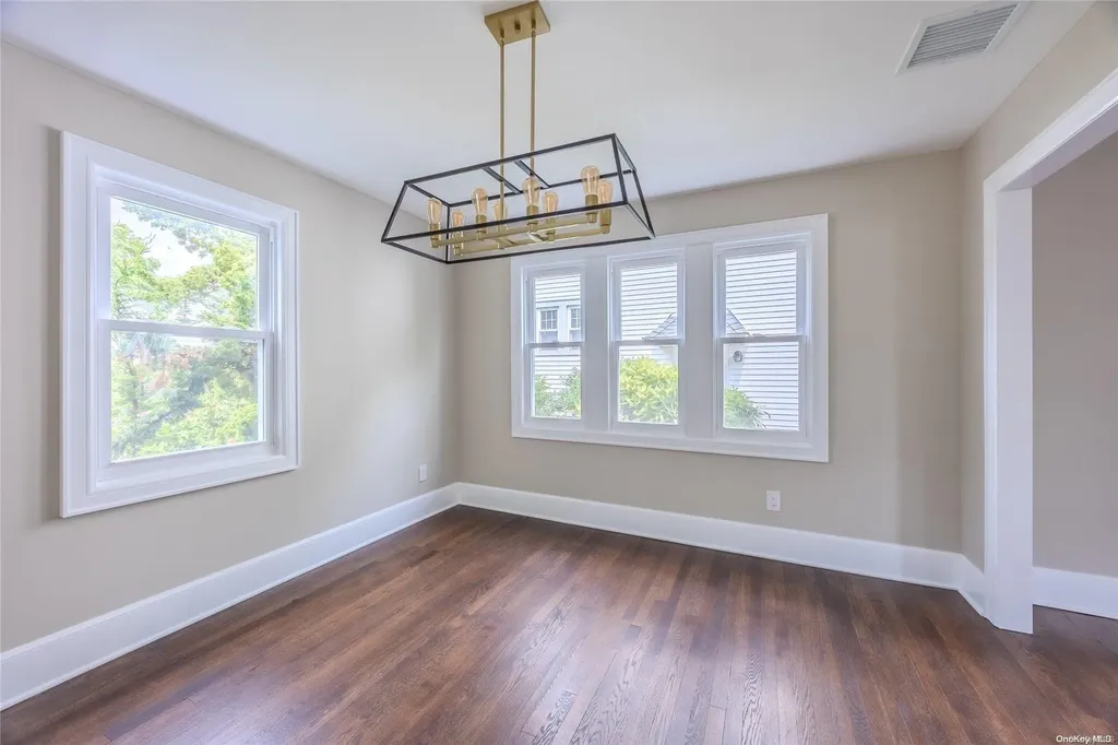 3 Nassau Boulevard Malverne NY 11565