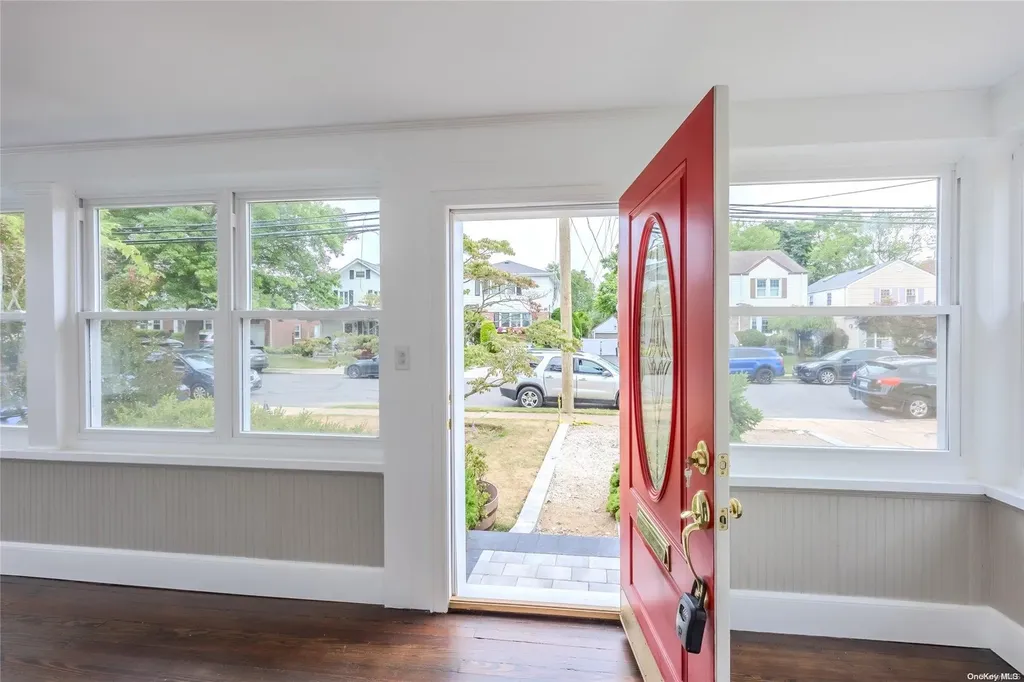 3 Nassau Boulevard Malverne NY 11565