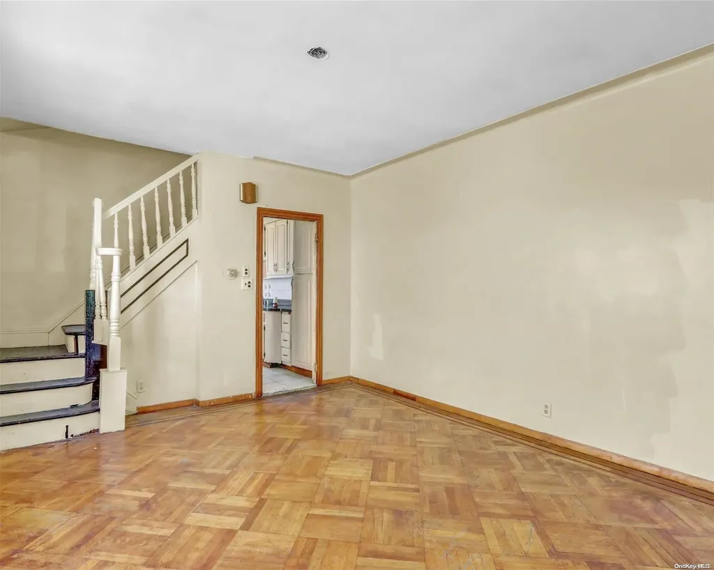 435 E 51st Street Brooklyn NY 11203