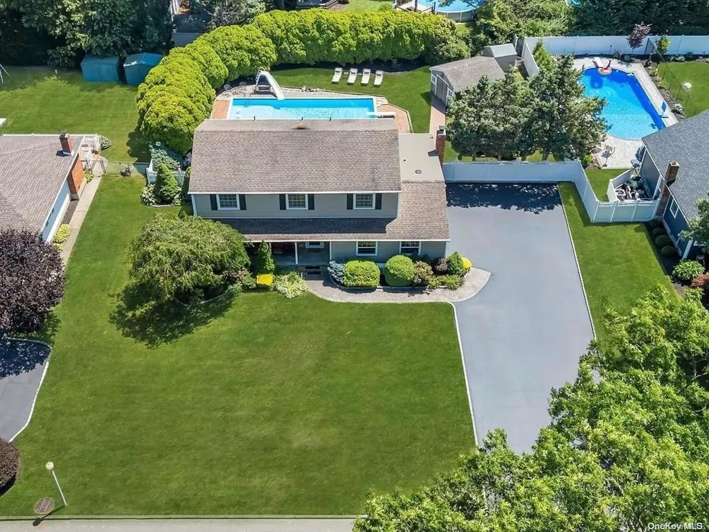 5 Debra Drive Nesconset NY 11767