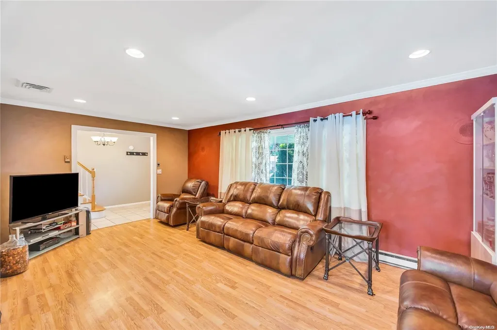 5 Debra Drive Nesconset NY 11767