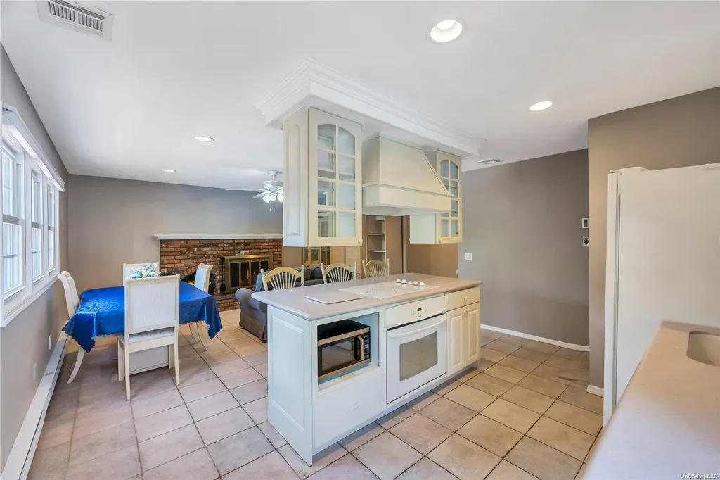 5 Debra Drive Nesconset NY 11767