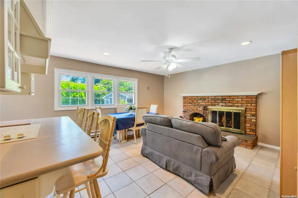 5 Debra Drive Nesconset NY 11767