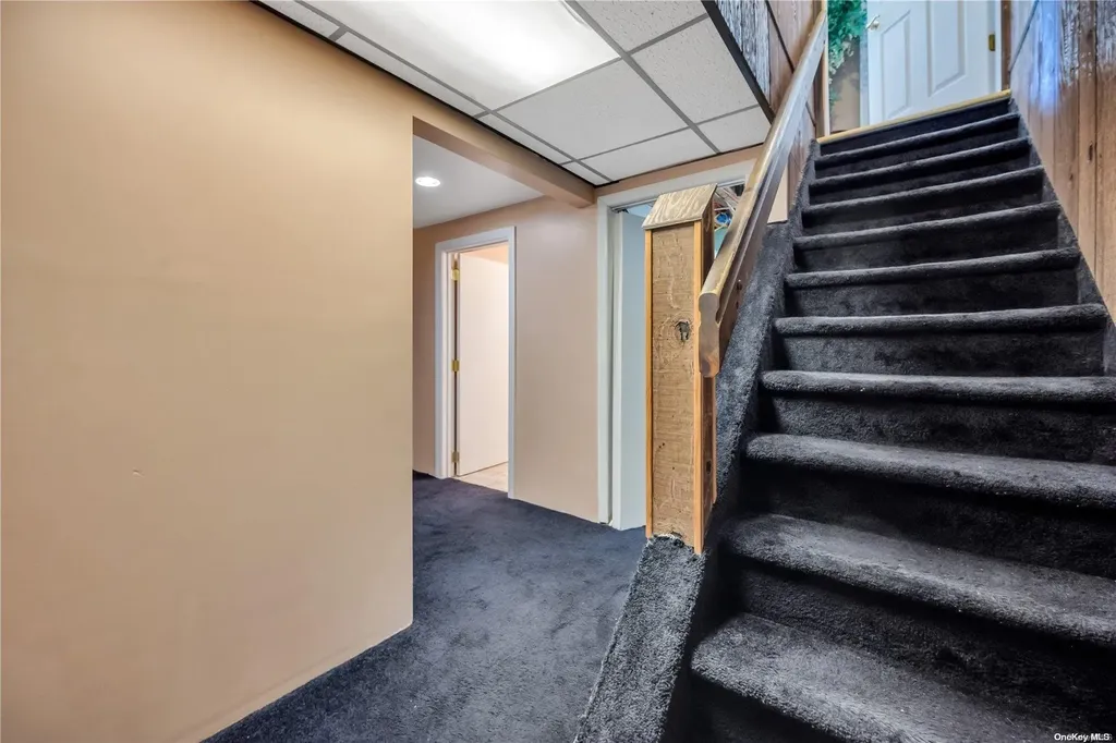 5 Debra Drive Nesconset NY 11767