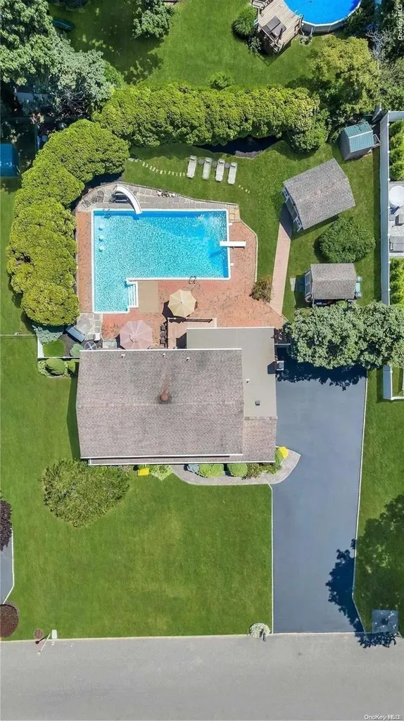 5 Debra Drive Nesconset NY 11767