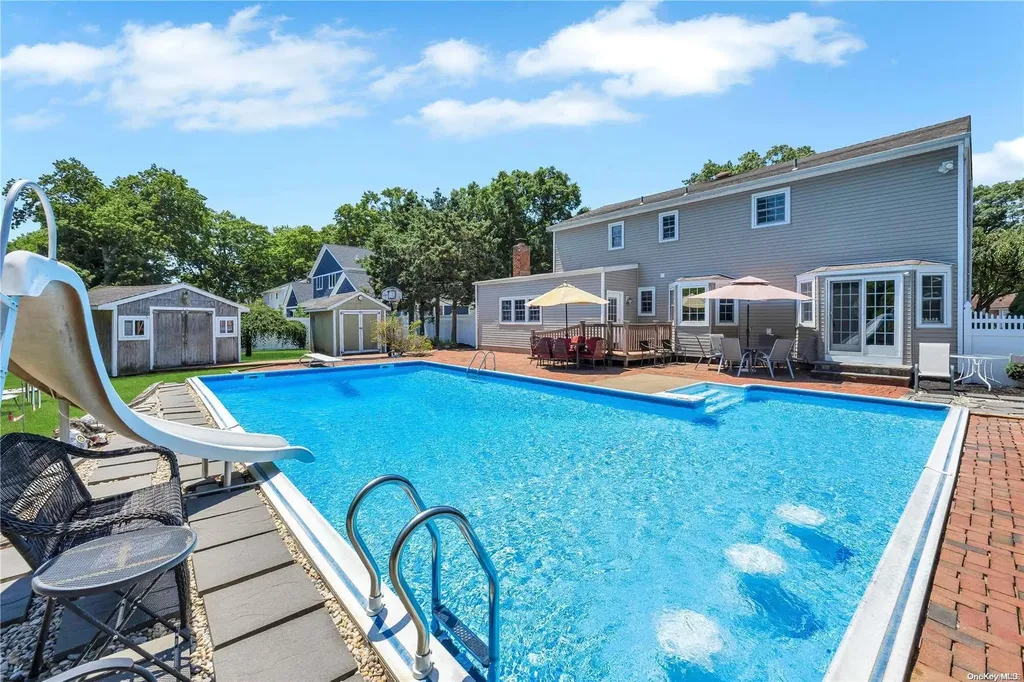 5 Debra Drive Nesconset NY 11767