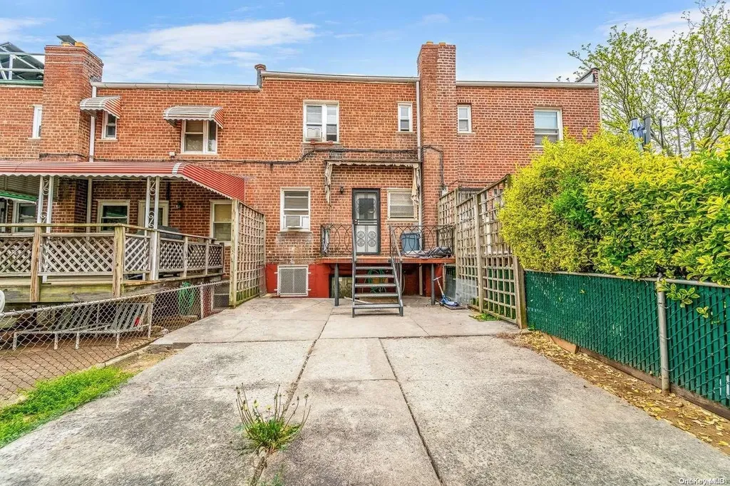 3242 Layton Avenue Bronx NY 10465