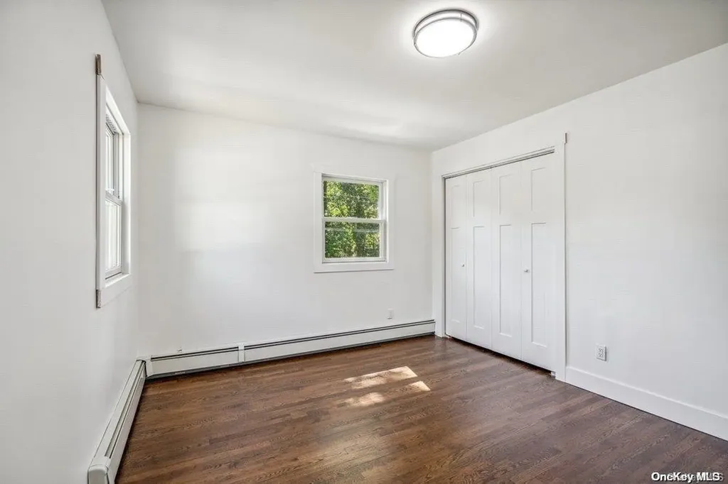 68 Van Bomel Boulevard Oakdale NY 11769