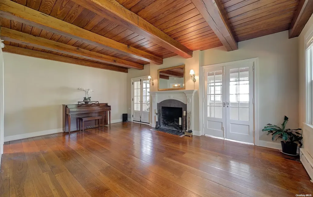 246 Park Avenue Manhasset NY 11030