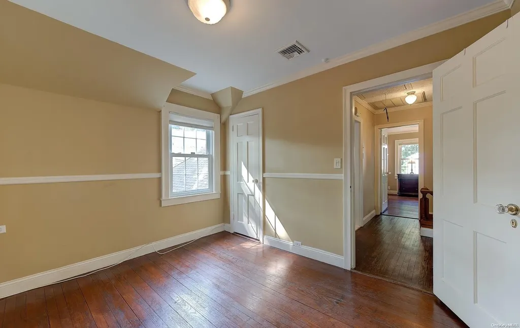 246 Park Avenue Manhasset NY 11030