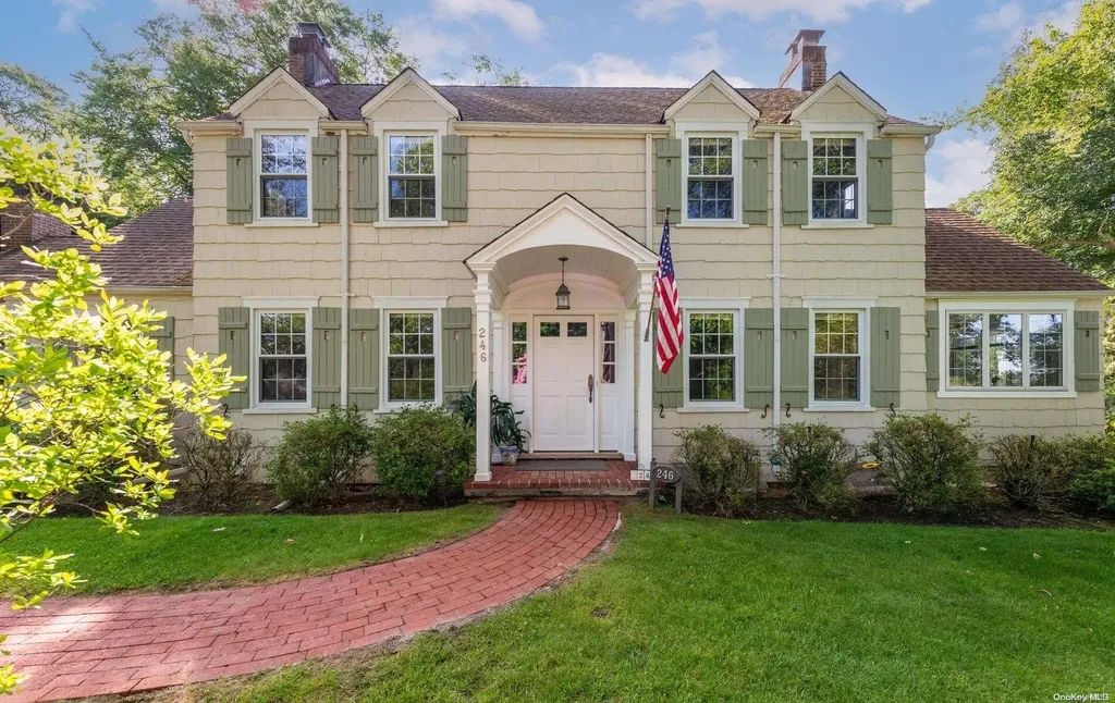 246 Park Avenue Manhasset NY 11030