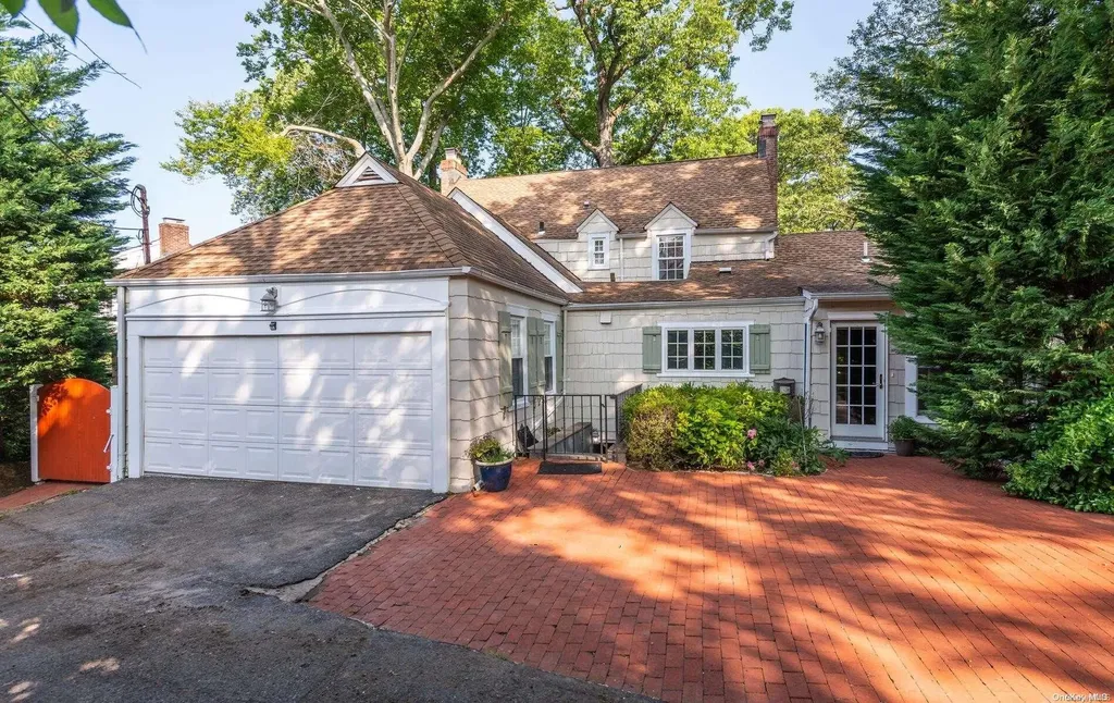 246 Park Avenue Manhasset NY 11030