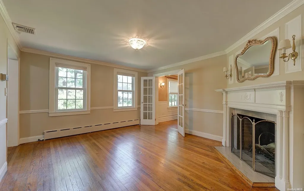 246 Park Avenue Manhasset NY 11030