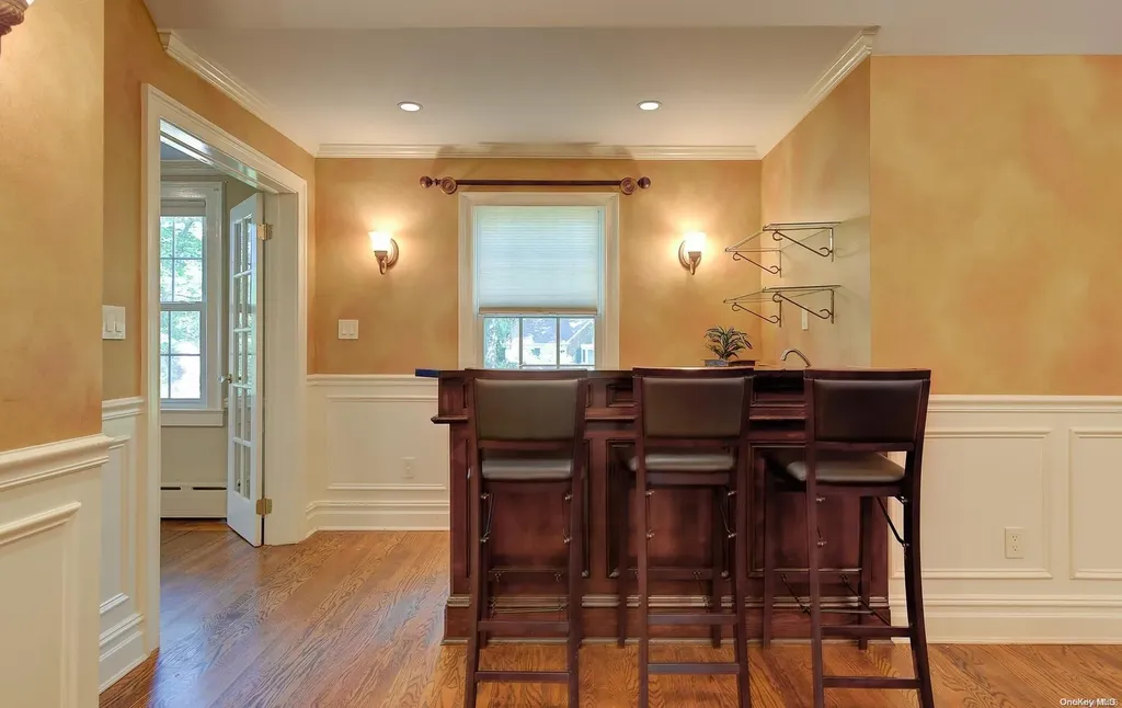 246 Park Avenue Manhasset NY 11030