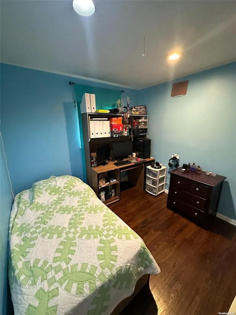 10 John Drive Old Bethpage NY 11804
