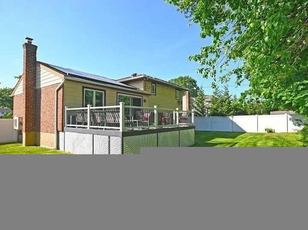 10 John Drive Old Bethpage NY 11804