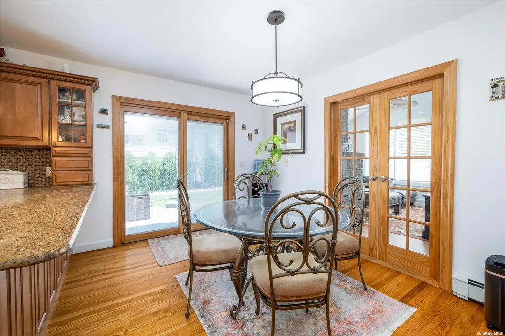 190 E Rockaway Road Hewlett NY 11557
