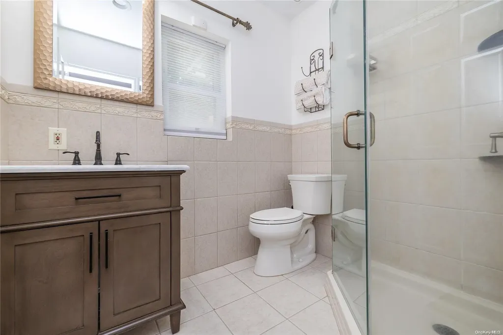 190 E Rockaway Road Hewlett NY 11557