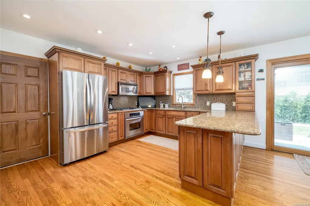 190 E Rockaway Road Hewlett NY 11557