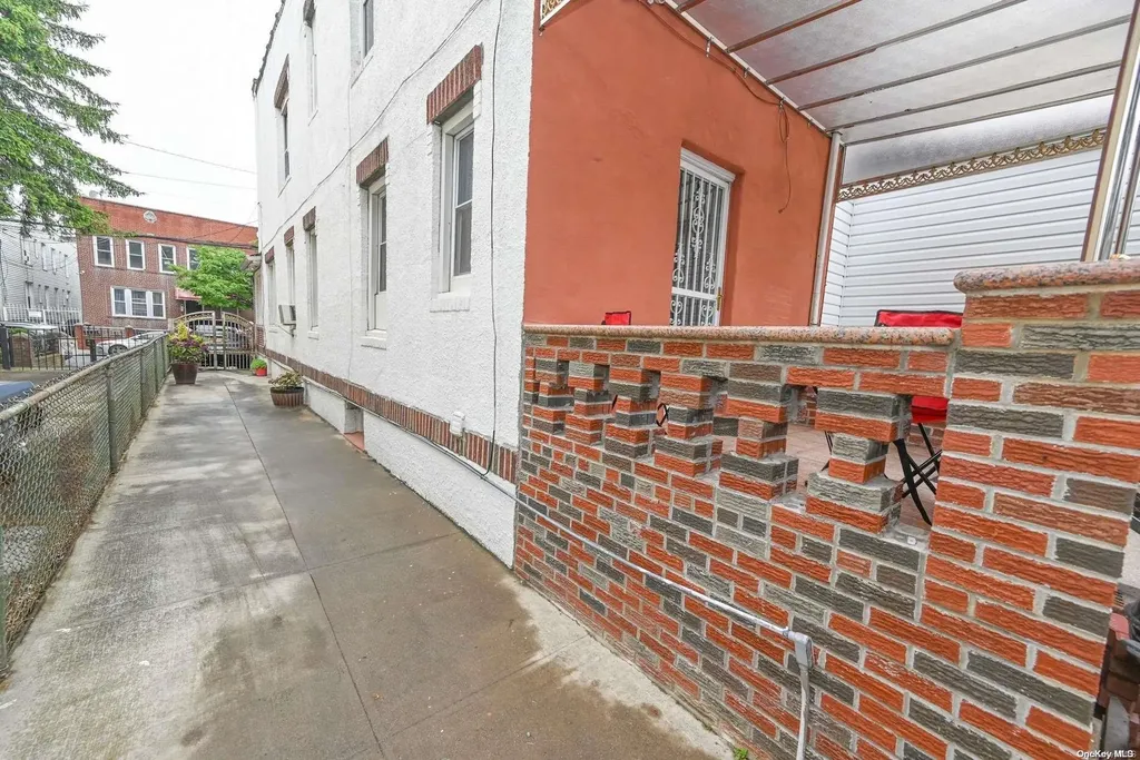 447 E 46th Street Brooklyn NY 11203