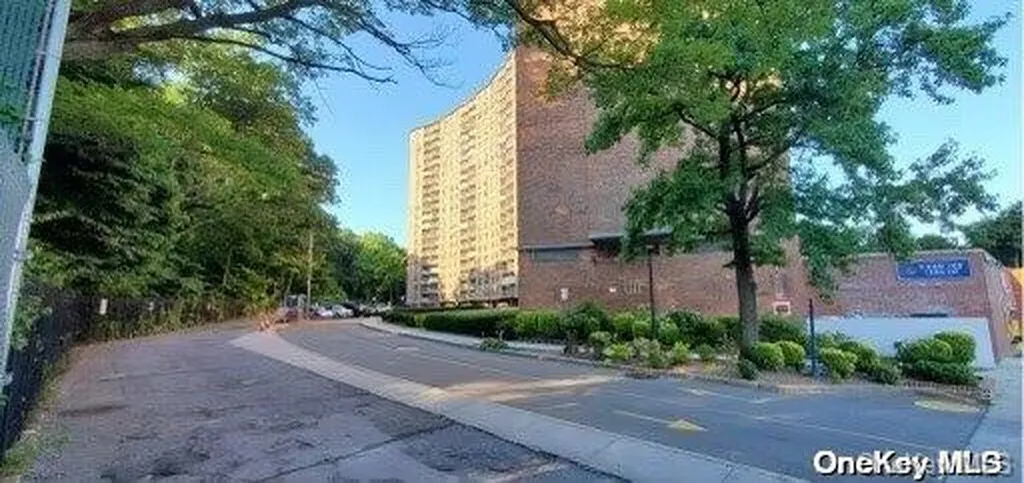 90-50 Union Turnpike Glendale NY 11385