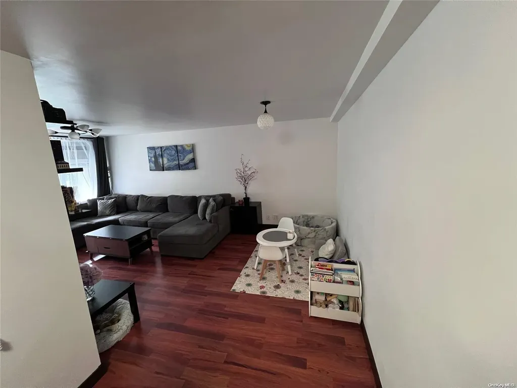 90-50 Union Turnpike Glendale NY 11385