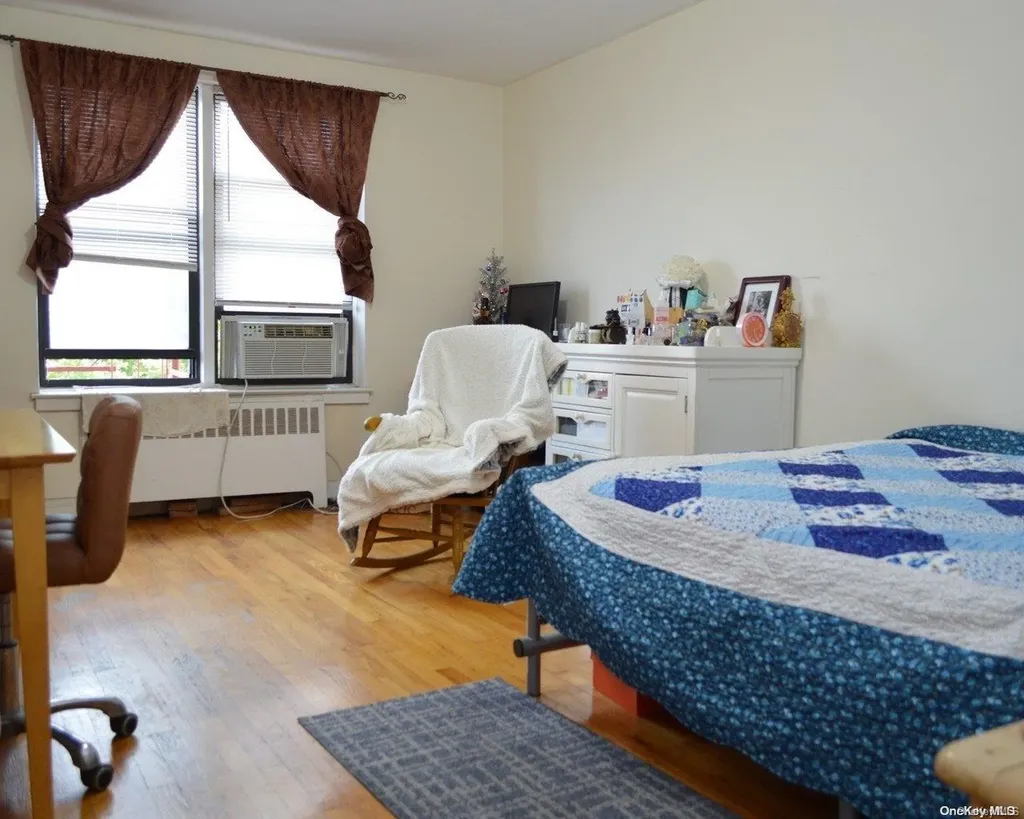 Flushing NY 11354