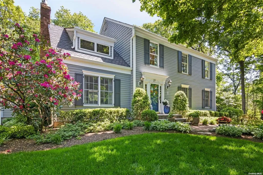 27 Samuels Path Miller Place NY 11764