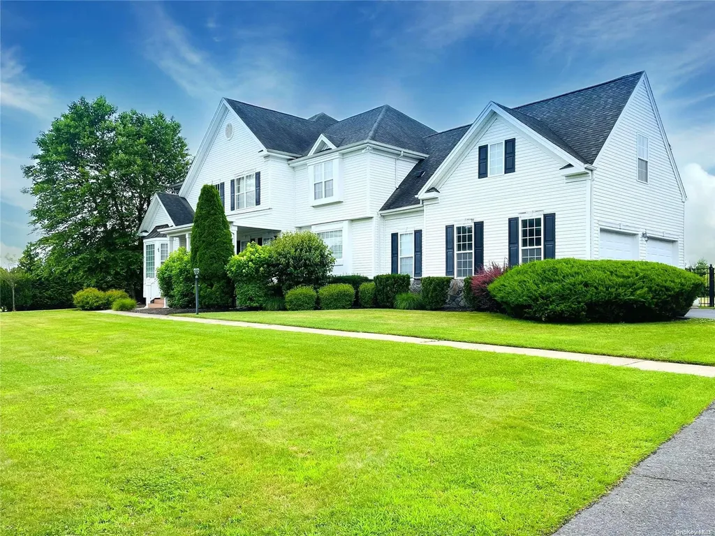 66 Canterbury Drive Wading River NY 11792