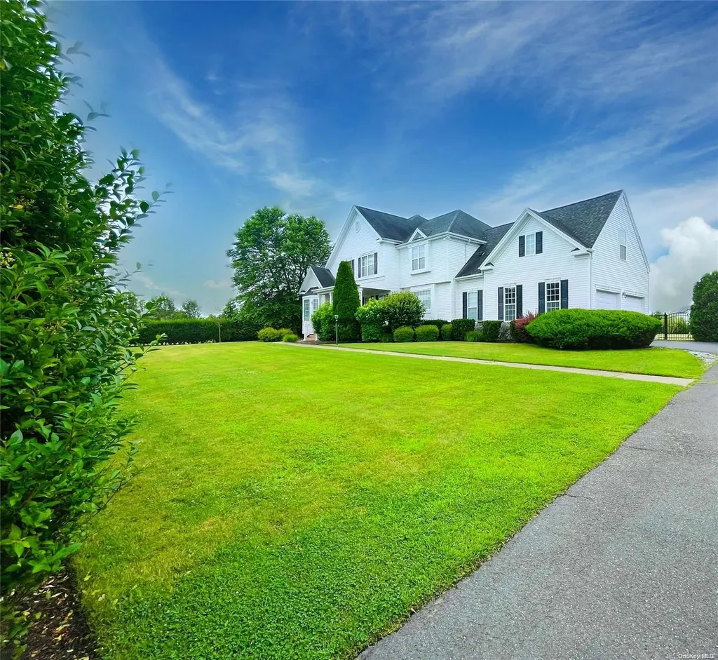 66 Canterbury Drive Wading River NY 11792