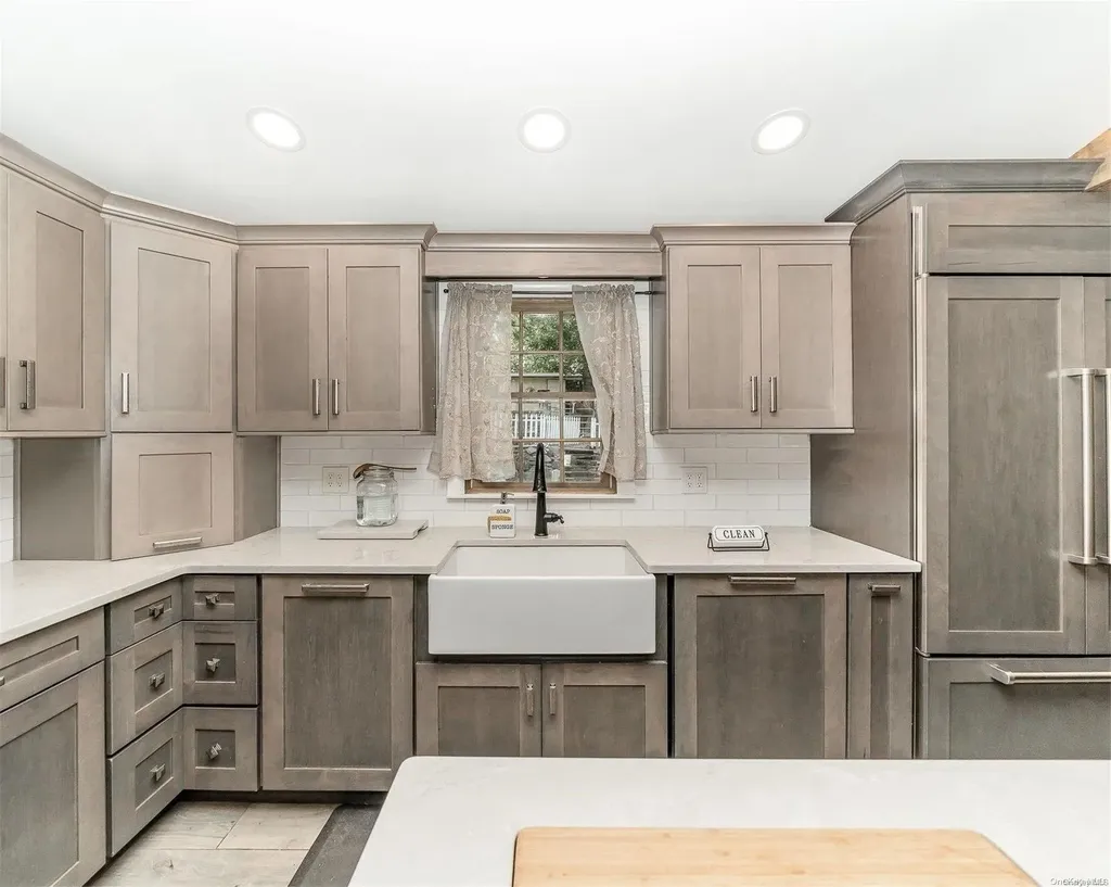 45 Croft Lane Smithtown NY 11787