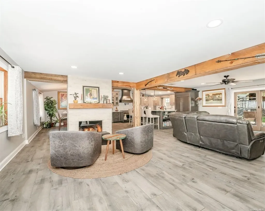 45 Croft Lane Smithtown NY 11787